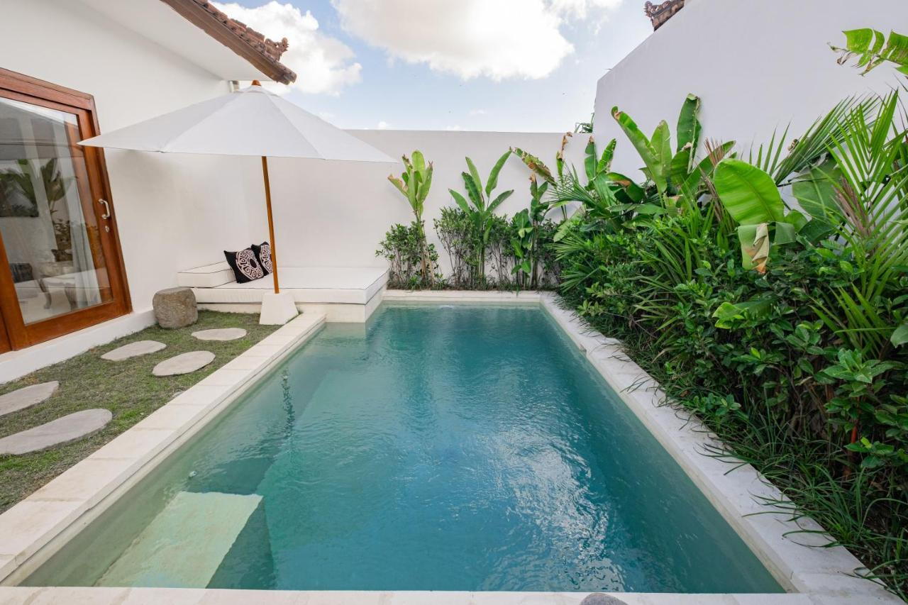 Luxury 2 Bedrooms Villa Putih Pererenan Canggu  Bagian luar foto